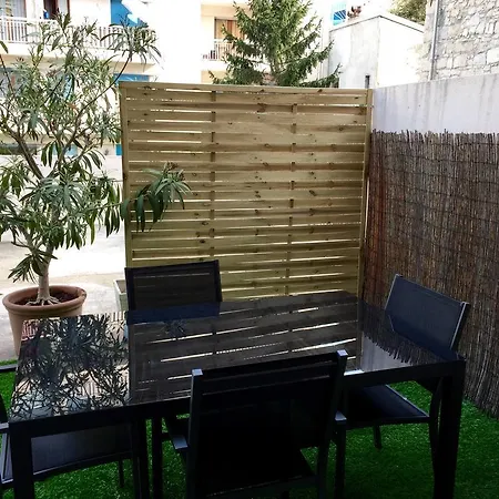 Calme Et Terrasse * Nice